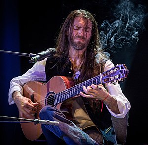 Estas Tonne