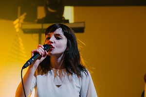 Lauren Mayberry Profile Picture