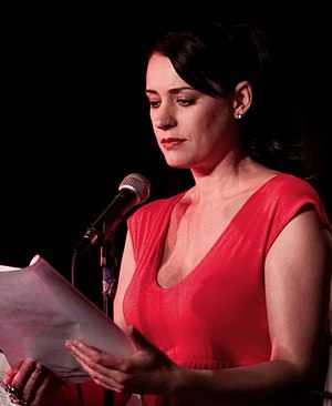 Paget Brewster Profile Picture