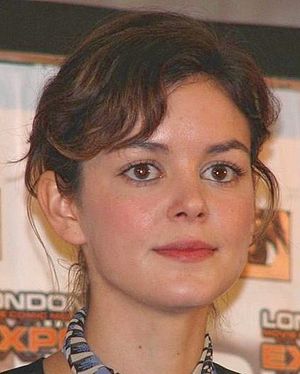 Nora Zehetner Profile Picture