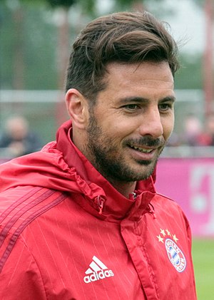 Claudio Pizarro Profile Picture