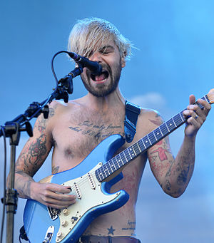 Simon Neil