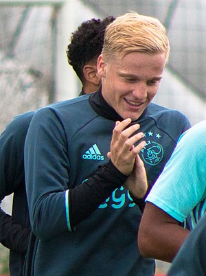 Donny van de Beek Profile Picture