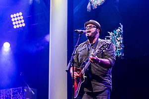 Israel Houghton Profile Picture