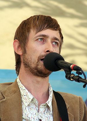 Neil Hannon Profile Picture