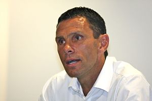 Gus Poyet Profile Picture