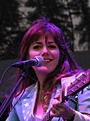 Jenny Lewis Profile Picture