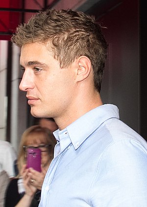 Max Irons Profile Picture