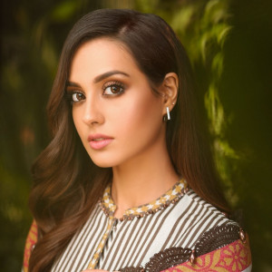 Iqra Aziz