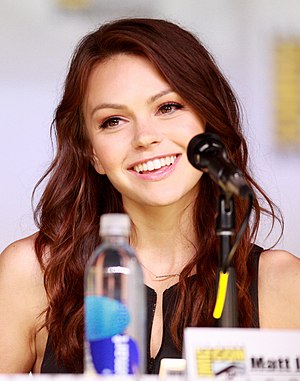 Aimee Teegarden Profile Picture