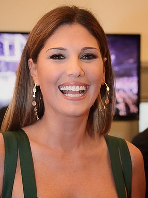 Daisy Fuentes Profile Picture