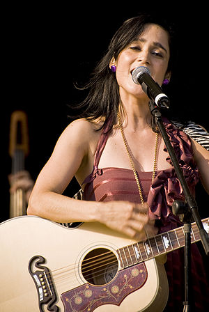 Julieta Venegas Profile Picture