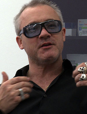 Damien Hirst Profile Picture