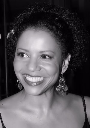 Gloria Reuben Profile Picture