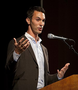 Ari Shapiro Profile Picture