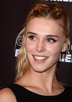 Gaia Weiss Profile Picture