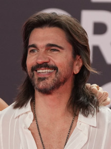 Juanes Profile Picture