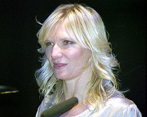 Jo Whiley Profile Picture