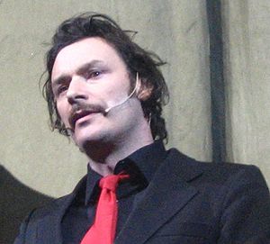 Julian Barratt Profile Picture