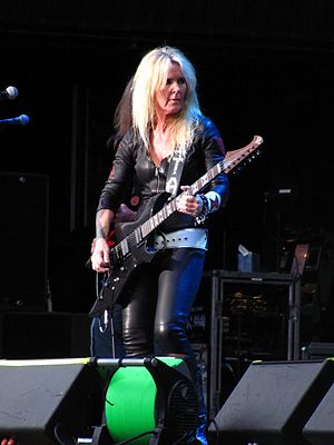 Lita Ford Profile Picture