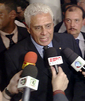 Roberto Dinamite