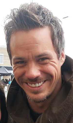 Michael Raymond-James Profile Picture