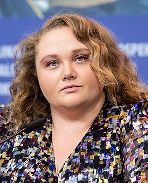 Danielle Macdonald Profile Picture