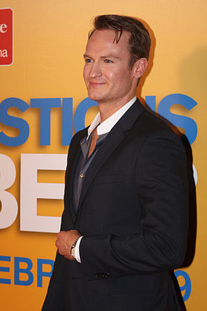 Josh Lawson Profile Picture