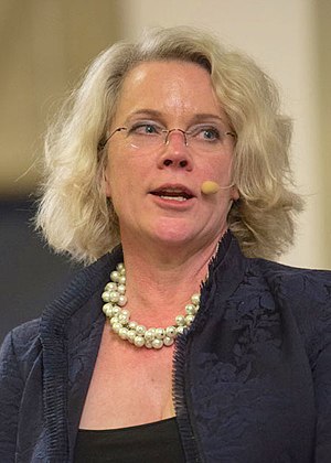 Laura Tingle Profile Picture