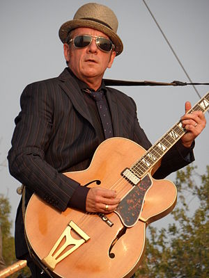 Elvis Costello Profile Picture