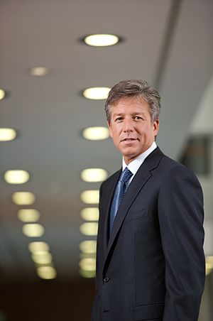 Bill McDermott Profile Picture