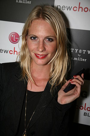 Poppy Delevingne Profile Picture