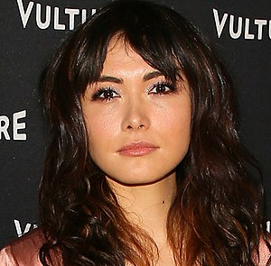 Daniella Pineda Profile Picture