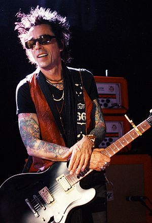 Earl Slick