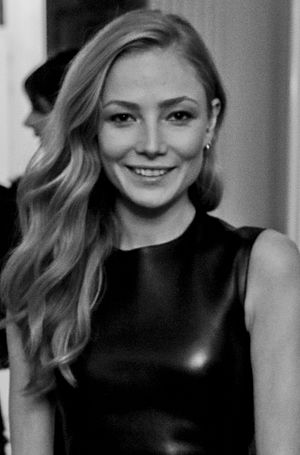 Clara Paget Profile Picture