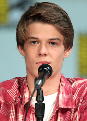 Colin Ford Profile Picture