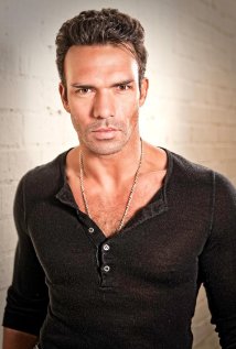 Darren Shahlavi