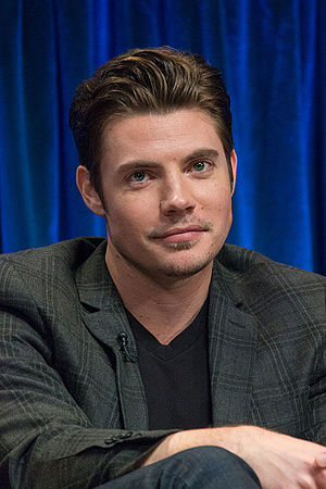 Josh Henderson Profile Picture