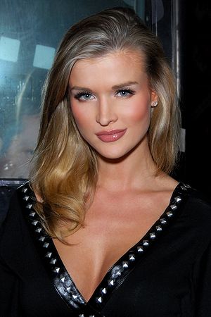 Joanna Krupa Profile Picture