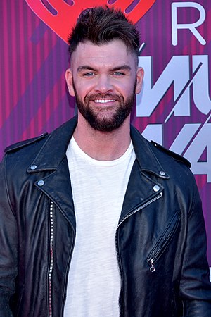 Dylan Scott Profile Picture