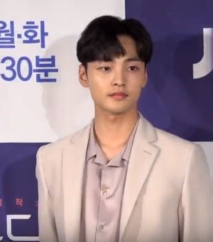 Kim Min-jae Profile Picture