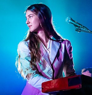 Weyes Blood Profile Picture