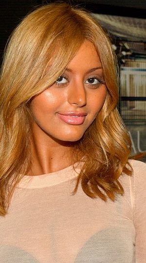 Zahia Dehar Profile Picture