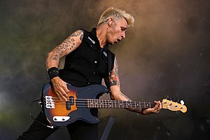 Mike Dirnt Profile Picture