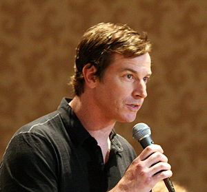 Rob Huebel Profile Picture