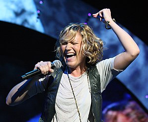 Jennifer Nettles Profile Picture