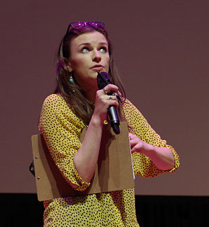 Aisling Bea Profile Picture
