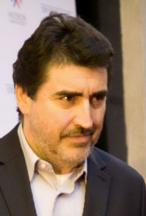 Alfred Molina Profile Picture