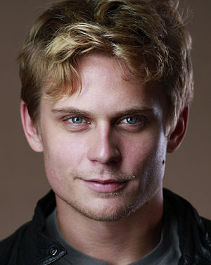 Billy Magnussen Profile Picture