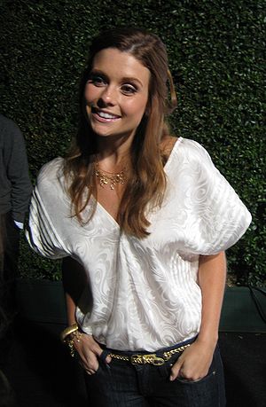 JoAnna Garcia Profile Picture